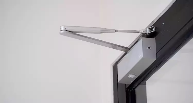 Screen Door Closer Repair in Bayonet Point, FL