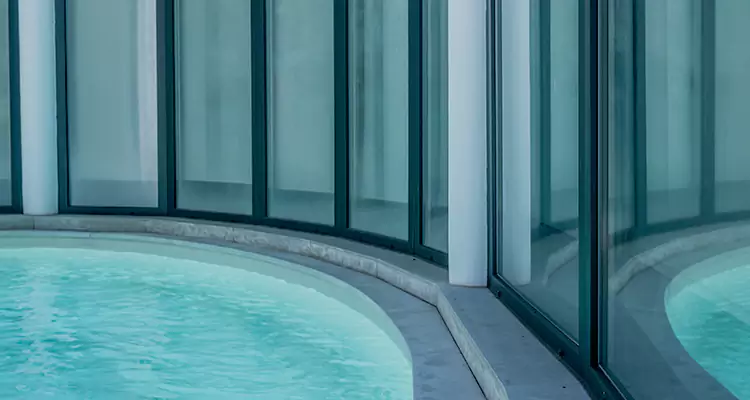 Repair Polyester Screen for Pool Enclosure in Bayonet Point, FL