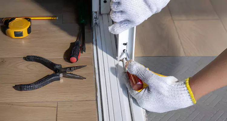 Screen Door Wheel Replacement in Bayonet Point, FL