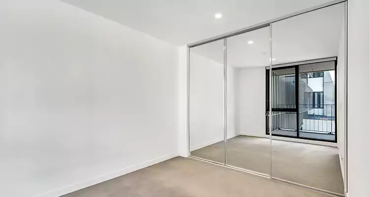 Why Homeowners Choose Us for Sliding Mirror Door Replacement in Bayonet Point, FL