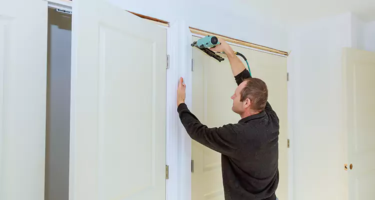 Top Rated Door Fixing ServiceFixing Garage Door Track in Bayonet Point, FL