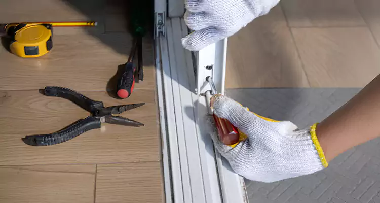 Closet Sliding Door Track Repair in Bayonet Point, FL