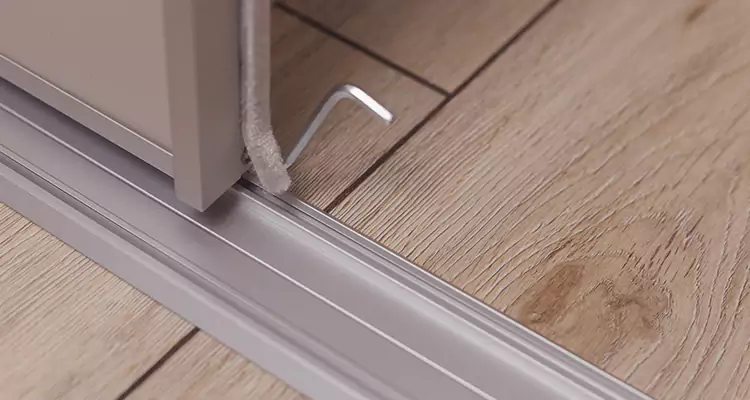 Squeaky Sliding Door Repair in Bayonet Point, FL